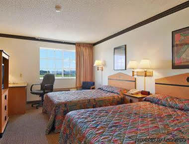 Super 8 By Wyndham Clarinda Motel Ngoại thất bức ảnh